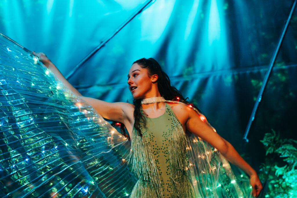 Danseres met lichtjes